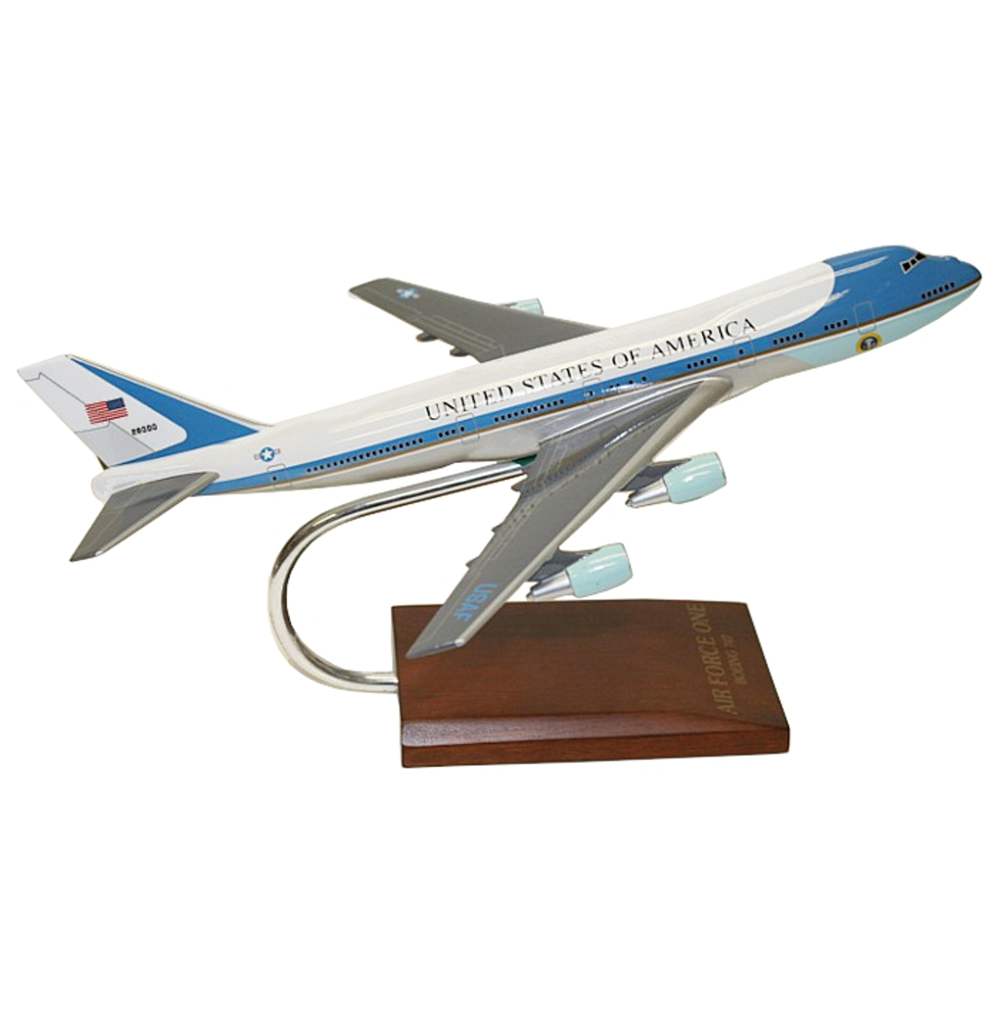 Air Force One Model : the George Bush Museum Store